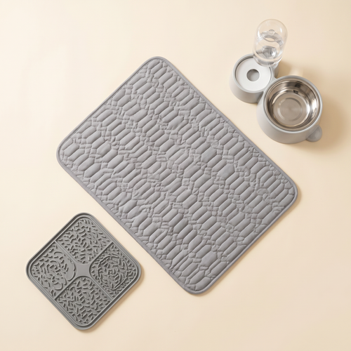 Cool durch den Sommer Set – Kühlmatte, Wasserspender und Schleckmatte